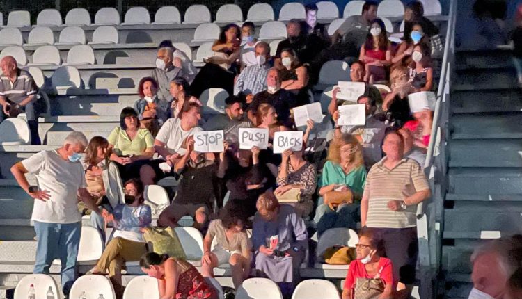 stop_push_backs.jpg stop push backs