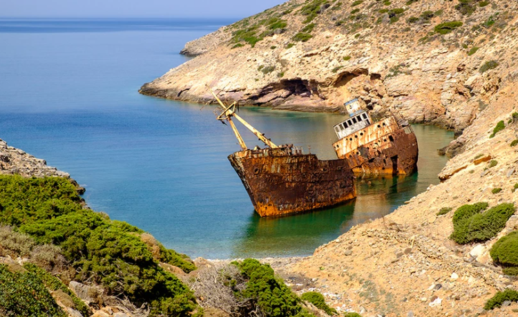 nauagio_amorgos.png nauagio_amorgos