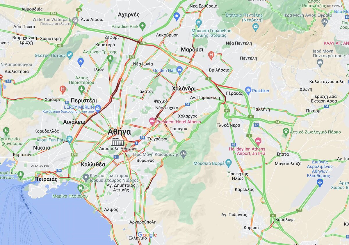 kinisi.jpg τροχαίο στην Πέτρου Ράλλη