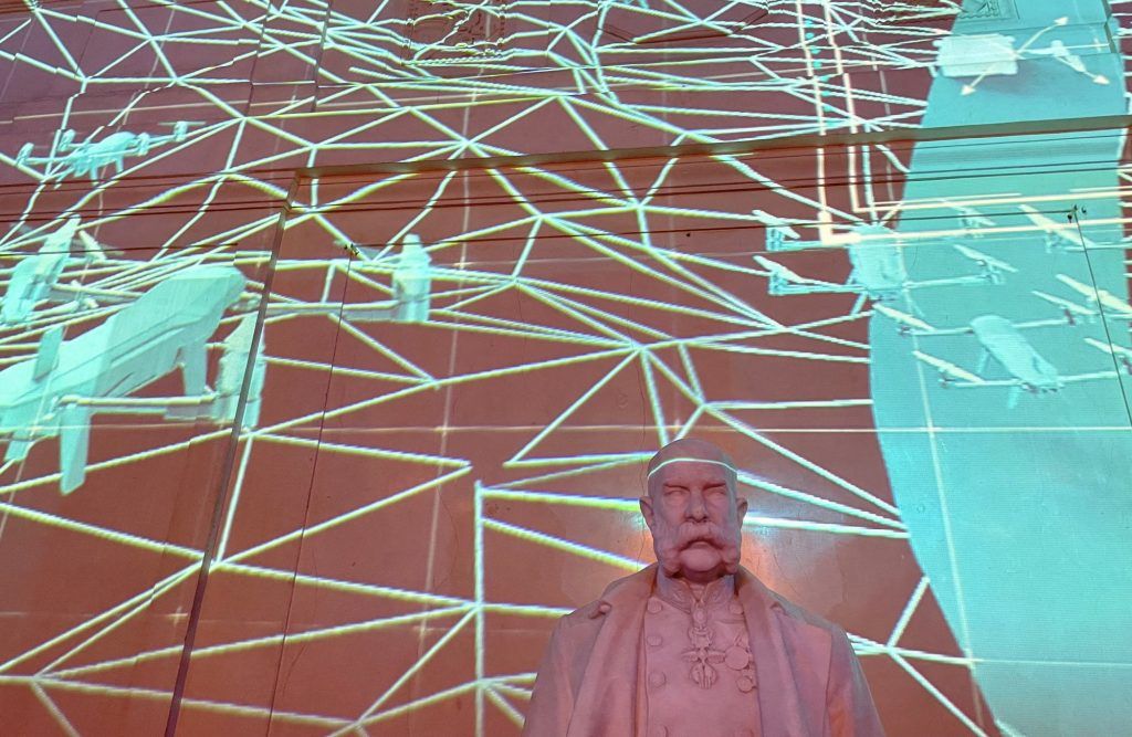 texniti noimosini apeili