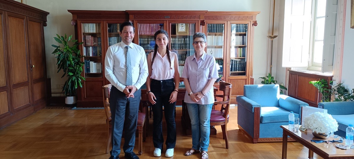 ekpa-panell-velissaridi.jpg Η πρώτη των πρώτων στις Πανελλαδικές Εξετάσεις 2024 Στρατονίκη Βελισσαρίδη φοιτήτρια στο ΕΚΠΑ