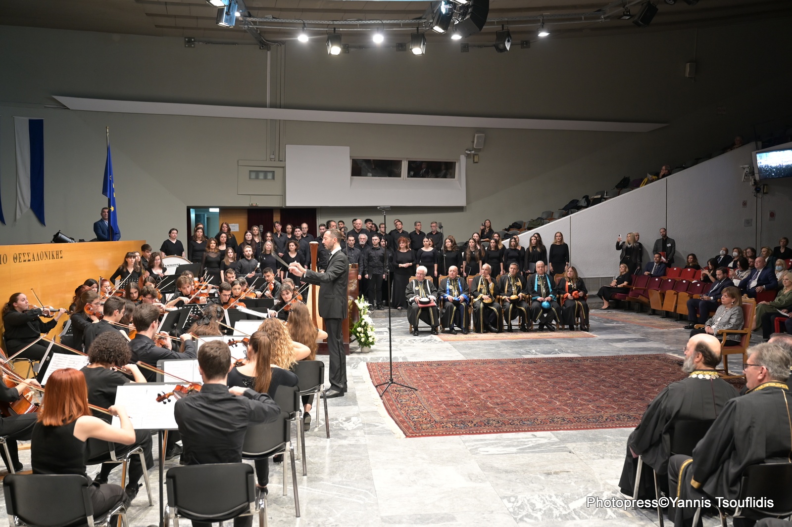 xorodia-apth.jpg Χορωδία στο ΑΠΘ