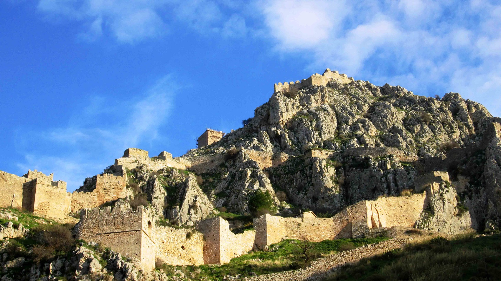 Akrokorinthos.jpg Ακροκόρινθος