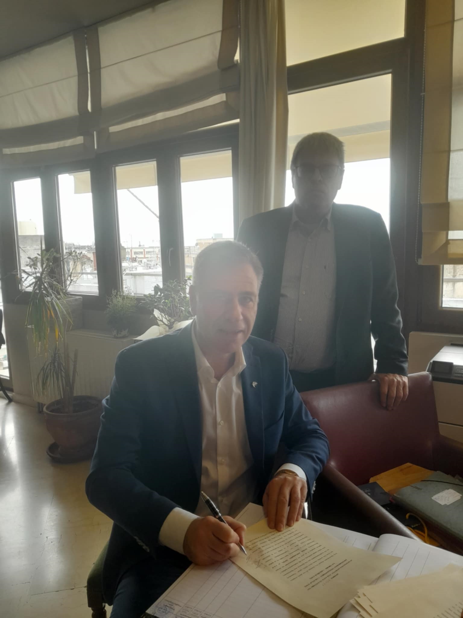 Υπογραφή σύμβασης αγοράς για τις εστίες του ΔΙΠΑΕ