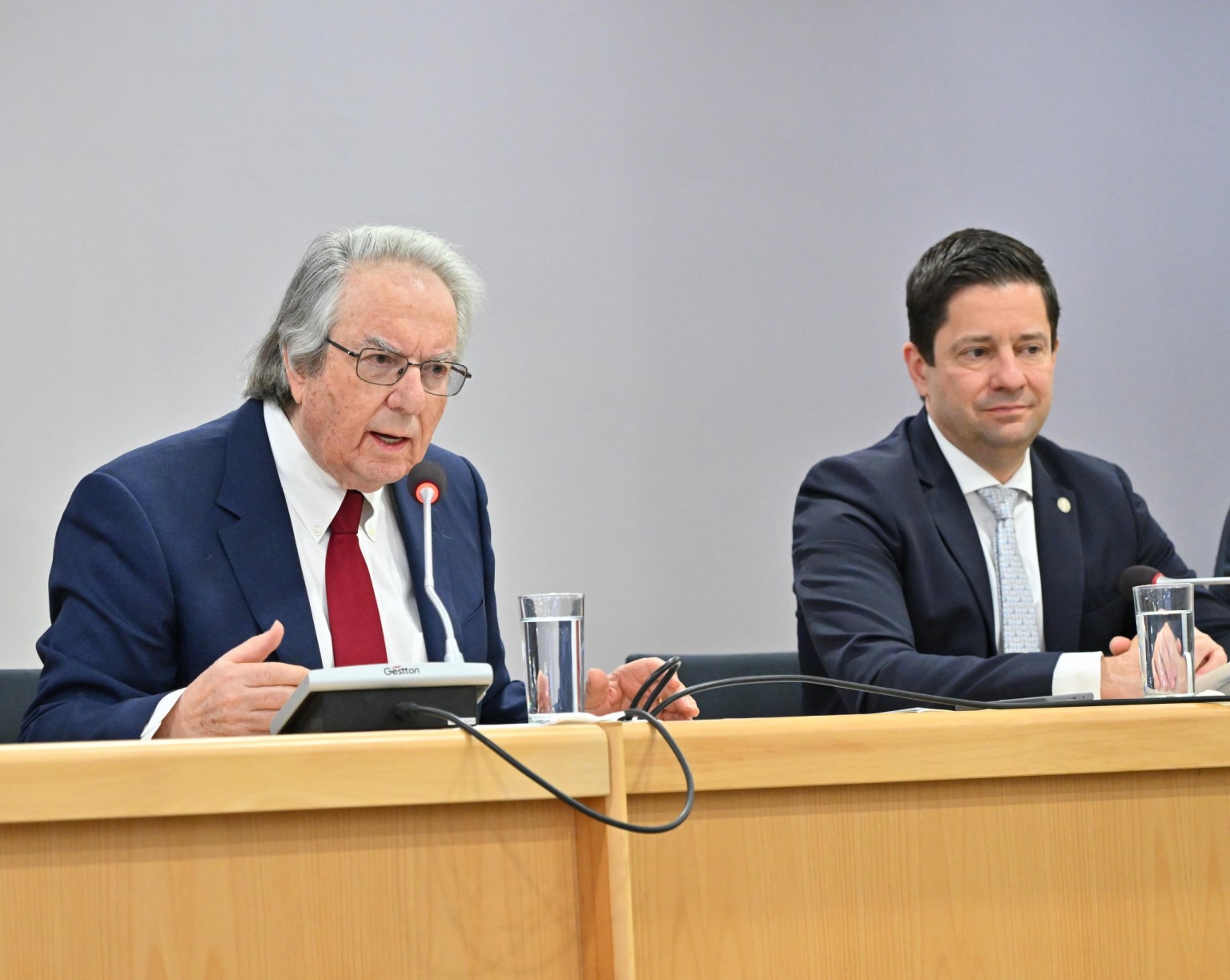 babiniotis-siasos.jpg Μπαμπινιώτης - Σιάσος