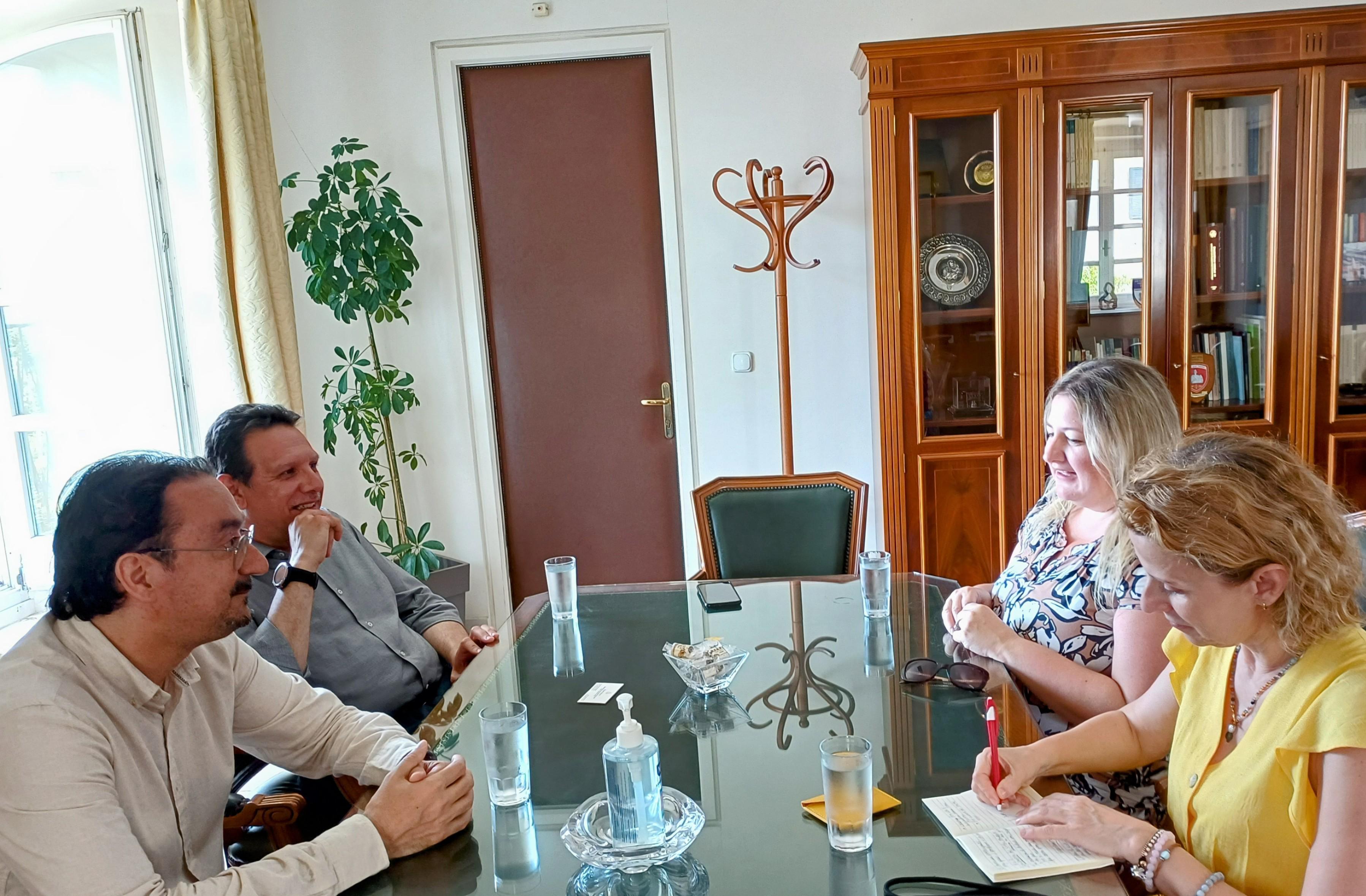 Iόνιο Πανεπιστήμιο: Συνάντηση του Πρύτανη με τη Μορφωτική Ακόλουθο της Πρεσβείας των Η.Π.Α. στην Ιόνιο Ακαδημία