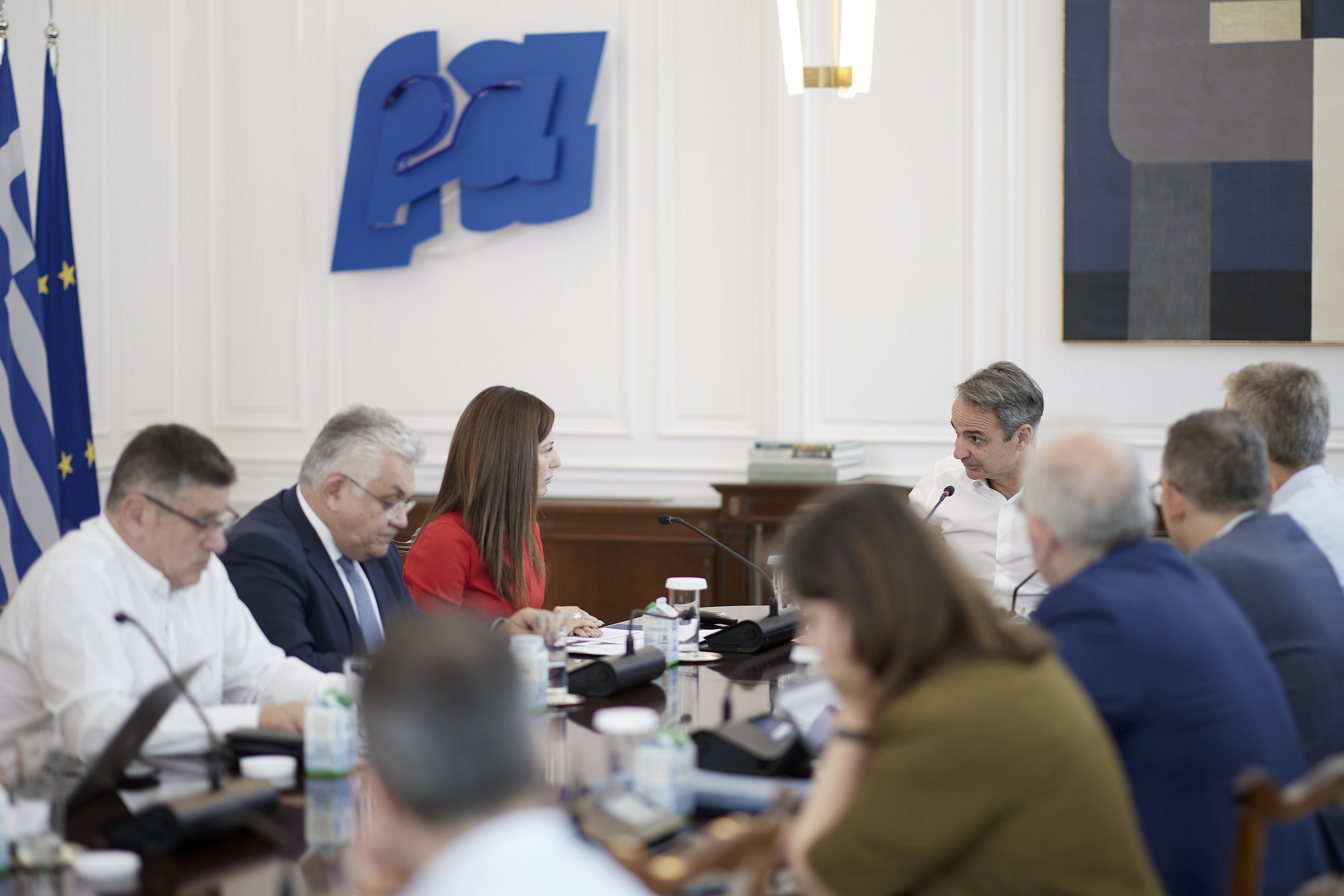 Σύσκεψη Μητσοτάκη με Σοφία Ζαχαράκη για τα Πανεπιστήμια