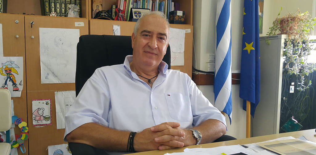 papadomarkakhs.jpg Παπαδομαρκάκης