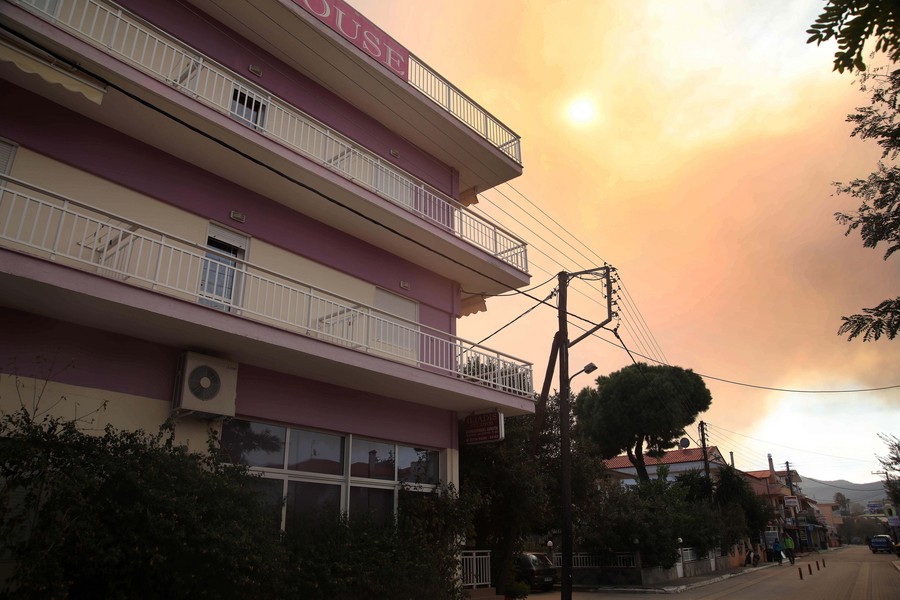 φωτιά Σιθωνία