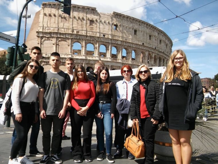 ital2.jpg 1ο ΓΕΛ Αλιβερίου