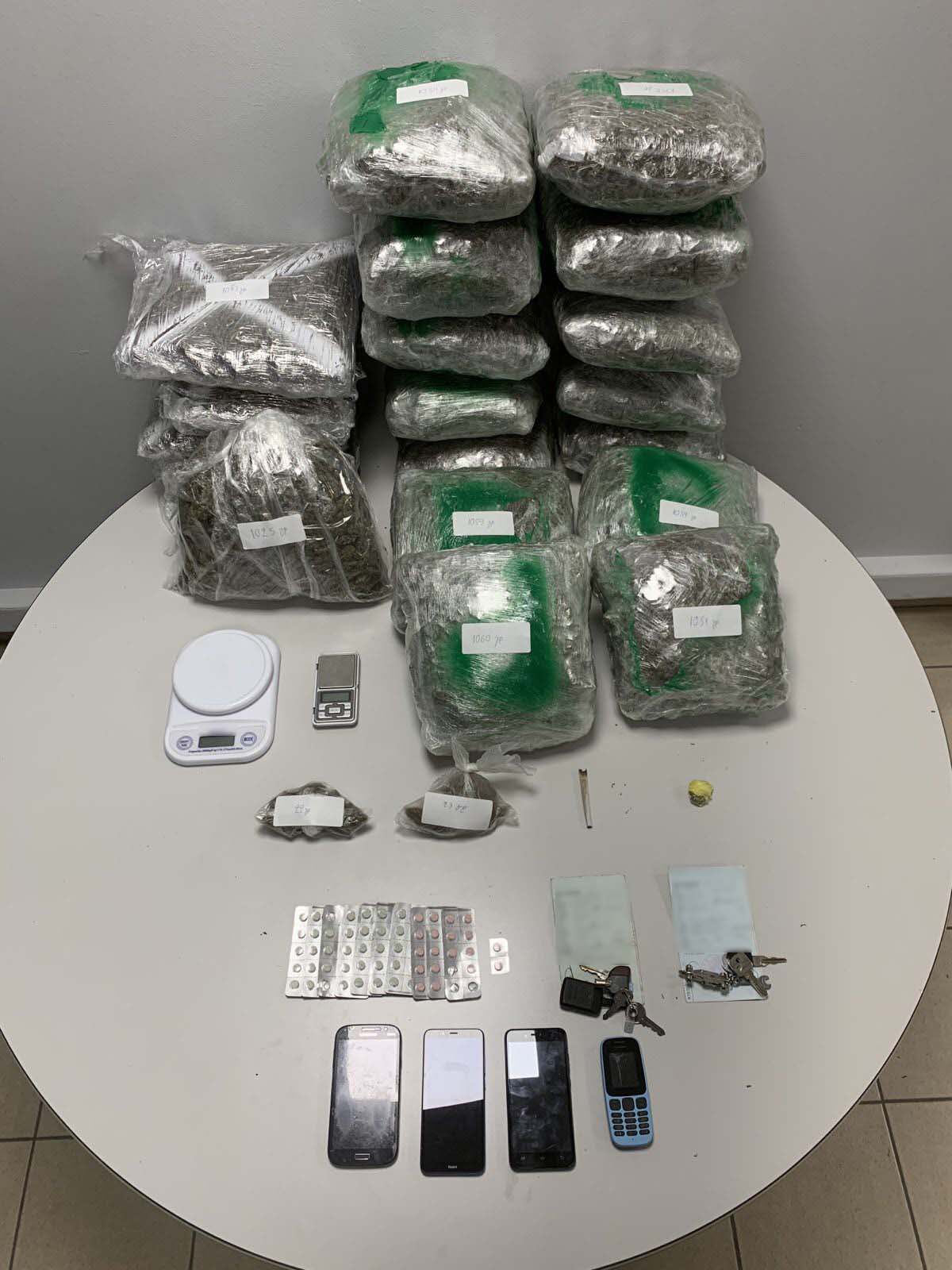 2019-10-25_foto_narkotika.jpg 2019-10-25_foto_narkotika.jpg