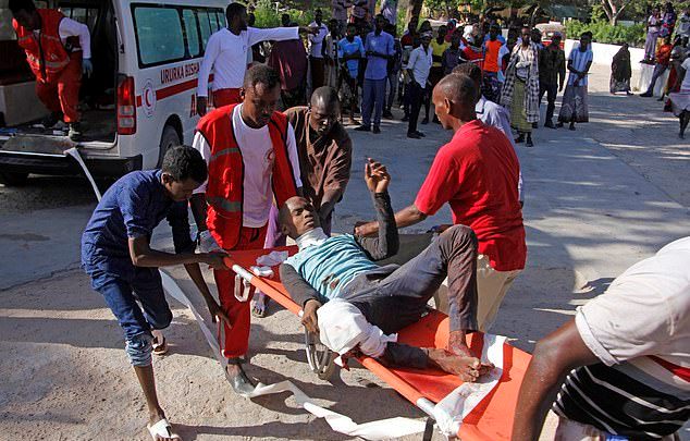 22732610-7832121-image-a-16_1577519230097.jpg 22732610-7832121-image-a-16_1577519230097.jpg