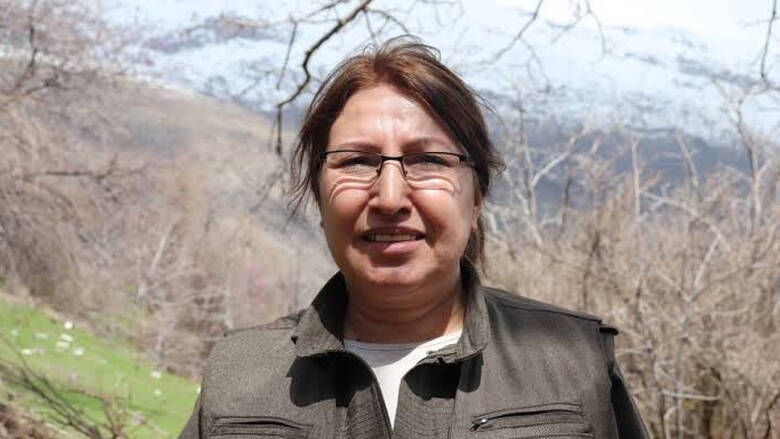 esme-erat.jpg esme-erat.jpg