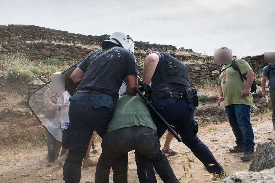 tinos4.jpg tinos4.jpg