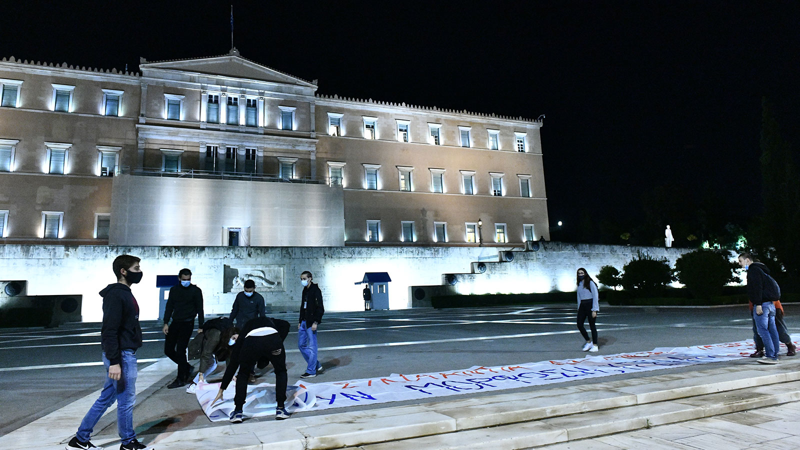 kne-pano-syntagma-2.jpg kne-pano-syntagma-2.jpg