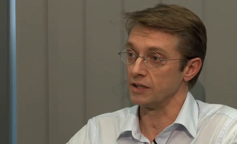 Πίτερ Χόρμπι, επικεφαλής της NERVTAG