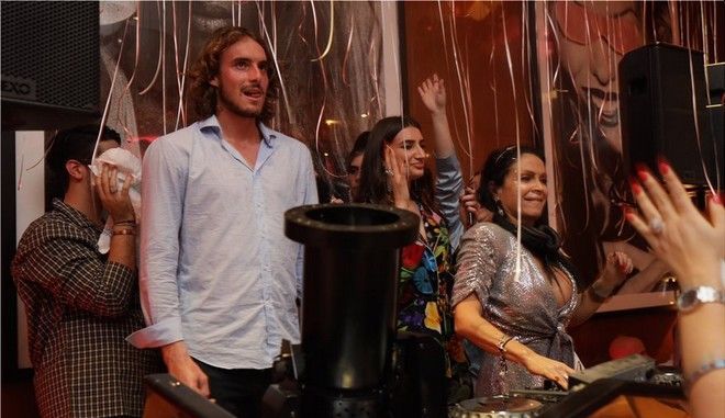 tsitsipas-dubai.jpg Ο Στέφανος Τσιτσιπάς διασκεδάζει στο Ντουμπάι