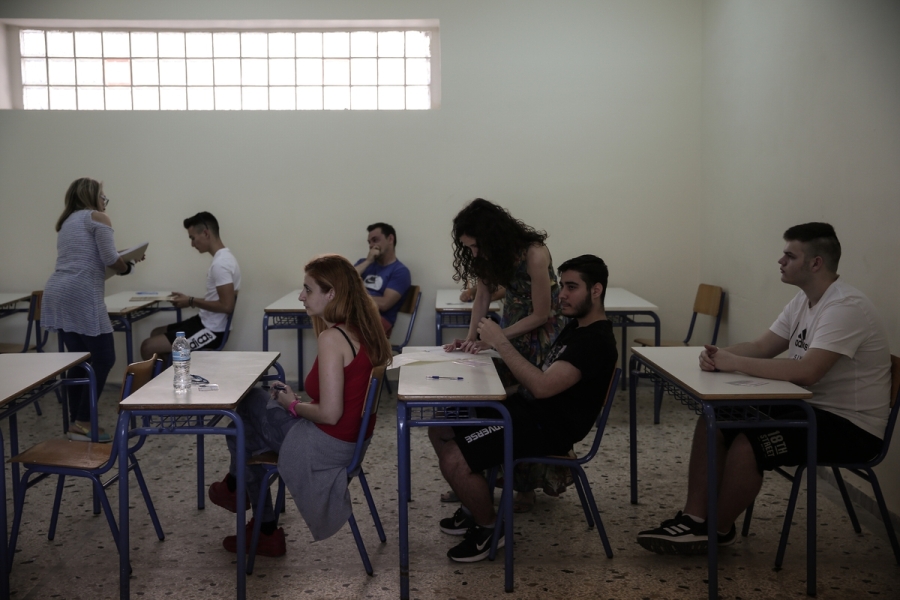 panellinies_panelladikes_exetaseis.jpg πανελλήνιες, πανελλαδικές εξετάσεις