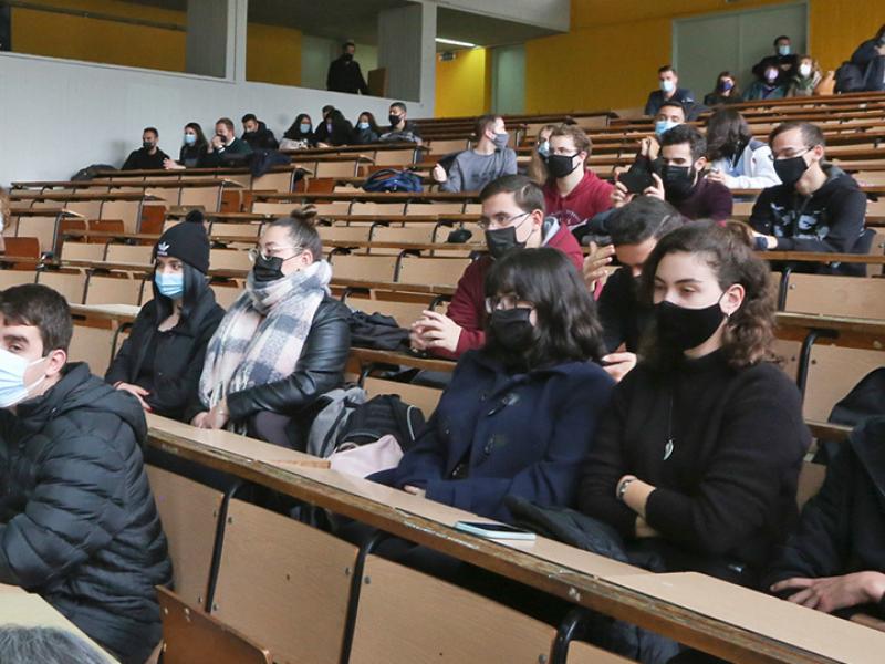 Εργαζόμενοι - φοιτητές: Φοιτητική Άδεια Εξετάσεων και Επίδομα Εξεταστικής 