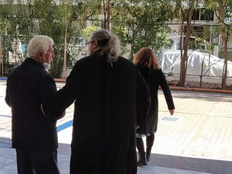 Ωμή παρέμβαση παραγόντων της Εκκλησίας και πολιτικών κύκλων στα Εκπαιδευτήρια Μ.Ν. Ράπτου της Λάρισας