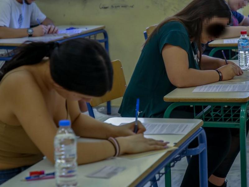 Πανελλήνιες 2024: Στη "μάχη" σήμερα 73.000 υποψήφιοι με Λατινικά, Χημεία και Πληροφορική
