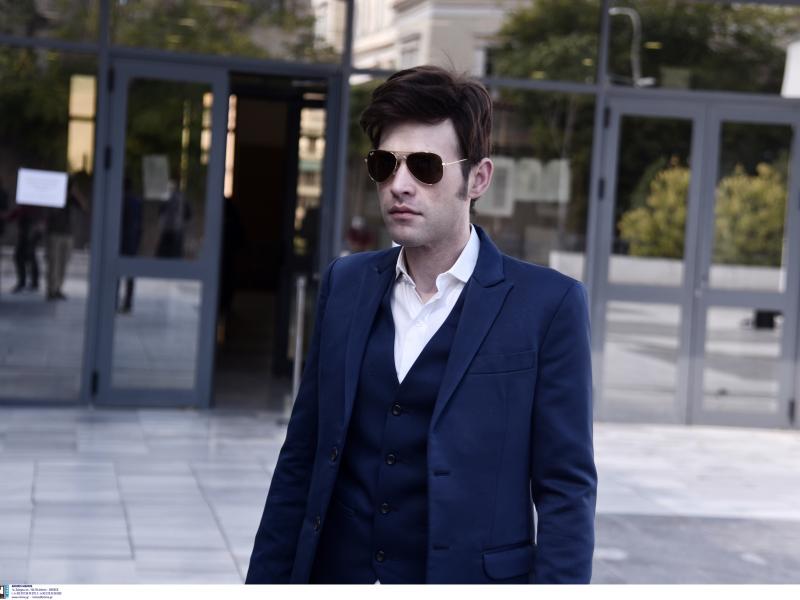 Μένιος Φουρθιώτης: Φυλάκιση 26 μηνών με αναστολή για τις δήθεν επιθέσεις στο σπίτι του