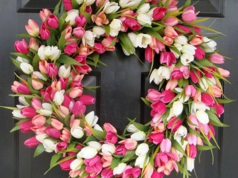 Πρωτομαγιά: Το μαγιάτικο στεφάνι, ένας κύκλος ζωής από λουλούδια και παράδοση