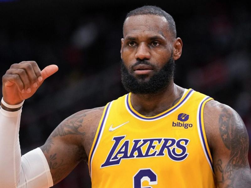 Λεμπρόν Τζέιμς