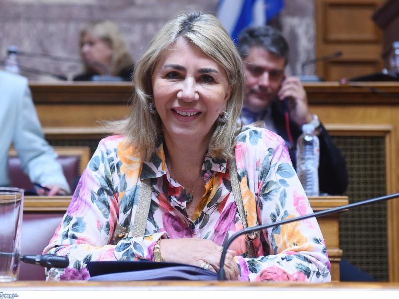 Μακρή: «Όταν χτυπήσει το πρώτο κουδούνι οι 10.000 διορισμοί θα έχουν ολοκληρωθεί χωρίς καμία έλλειψη»