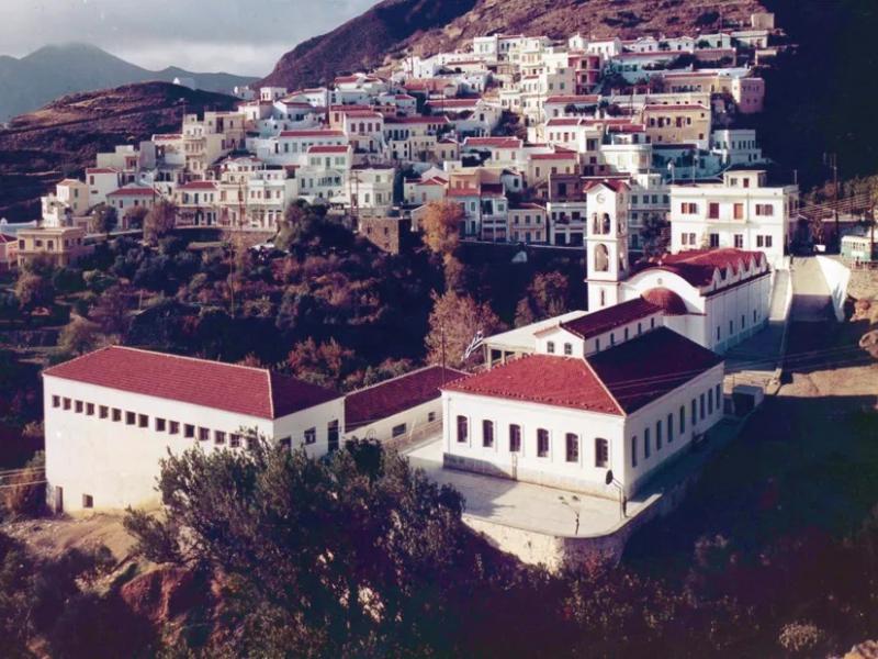 Γενικό Λύκειο Απερίου Καρπάθου