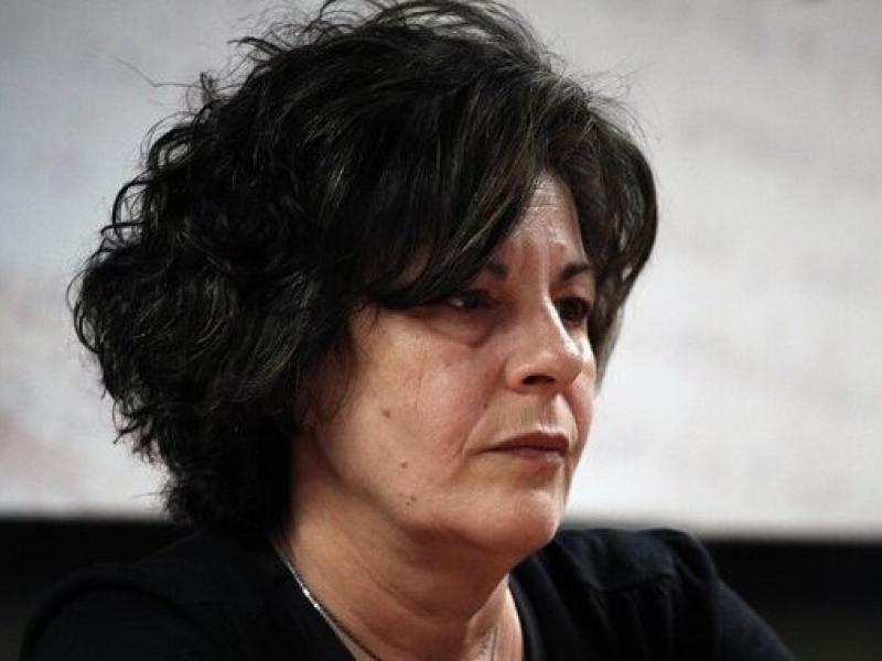 Η Μάγδα Φύσσα μίλησε στους μαθητές Λυκείου της Δραπετσώνας για το Πολυτεχνείο (Βίντεο)