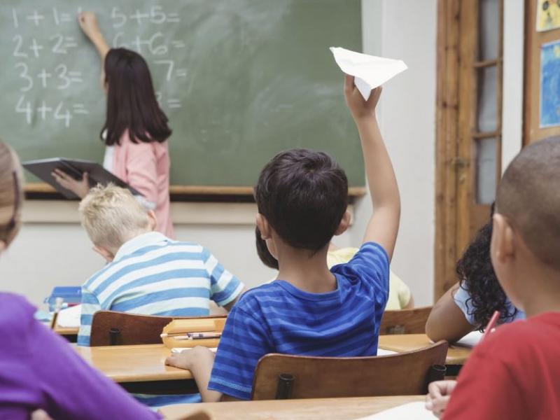 Ποινές με παιδαγωγική προβιά: Αλήθεια ποιος θα αναλάβει την εποπτεία των “κοινωνικών δράσεων” που θα ανατεθούν στους παραβατικούς μαθητές;