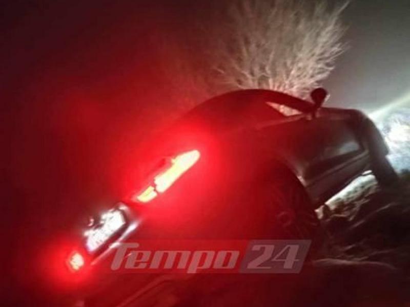 Αυτοκίνητο έπεσε σε γκρεμό