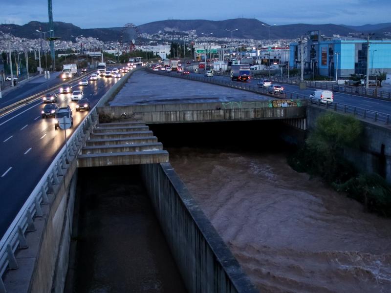 Αναστάτωση για τον Κηφισό: Βρέθηκε τρίτη υπόγεια λίμνη κάτω από την Εθνική Οδό