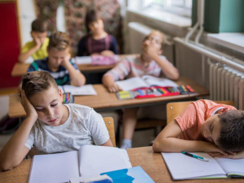 Η τεχνοκρατική αφήγηση της εκπαίδευσης και το χαμένο «γιατί» της μάθησης