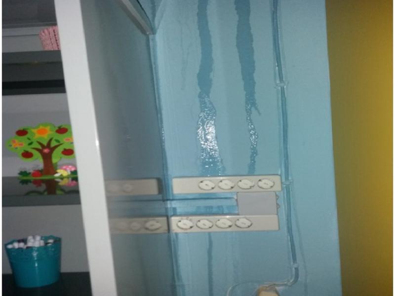 Νερά έμπαιναν από τοίχους του 6ου Δημοτικού Σχολείου Κορυδαλλού