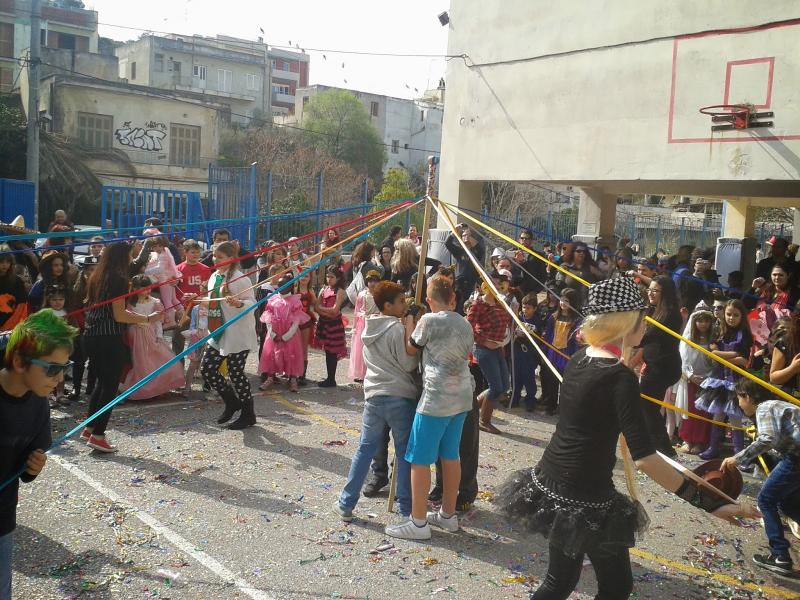 Ξαφνική απαγόρευση αποκριάτικων εκδηλώσεων στα σχολεία – Διαμαρτυρίες από γονείς και μαθητές