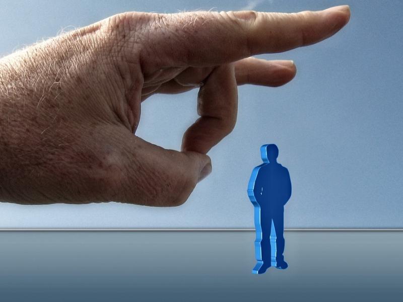 Νέο εργασιακό νομοσχέδιο: Πώς ο εργαζόμενος μπορεί να απολυθεί χωρίς να υπογράψει