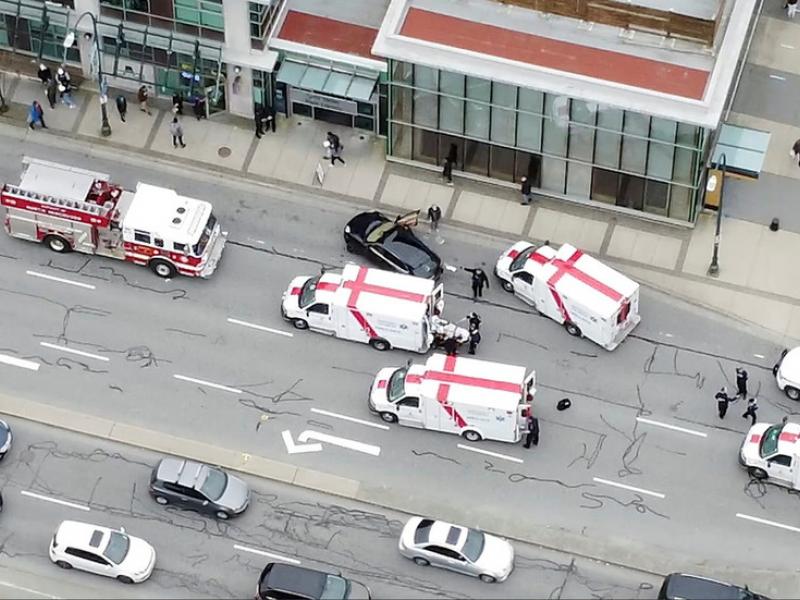 Σκηνές απόλυτου τρόμου στο Βανκούβερ: Αυτοκίνητο έπεσε σε πλήθος σε φεστιβάλ – Πολλοί νεκροί και τραυματίες