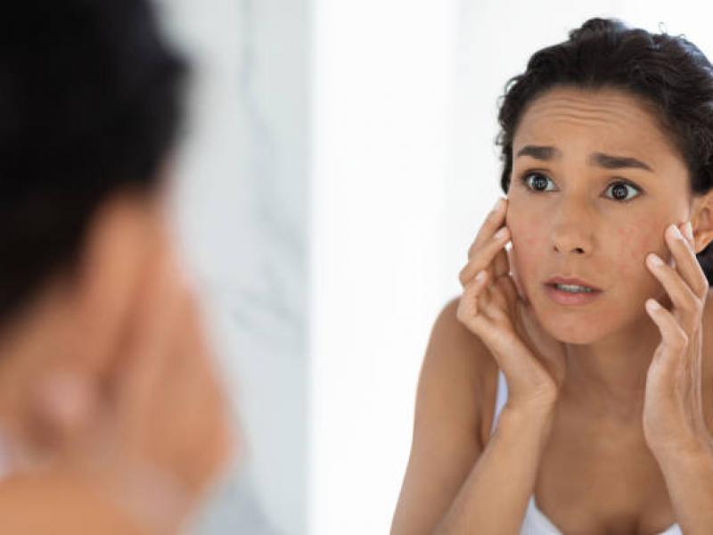 Μικροπλαστικά: Οι επιπτώσεις στο σώμα και το πρόσωπο