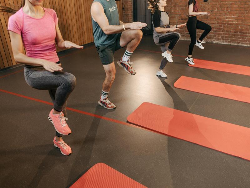 Γυμναστική στα γόνατα