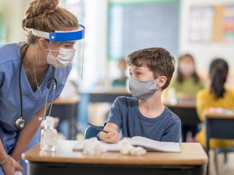 Καταγγελία για ελλείψεις στην ειδική αγωγή: «Χιλιάδες μαθητές χωρίς ΕΒΠ και σχολικούς νοσηλευτές»