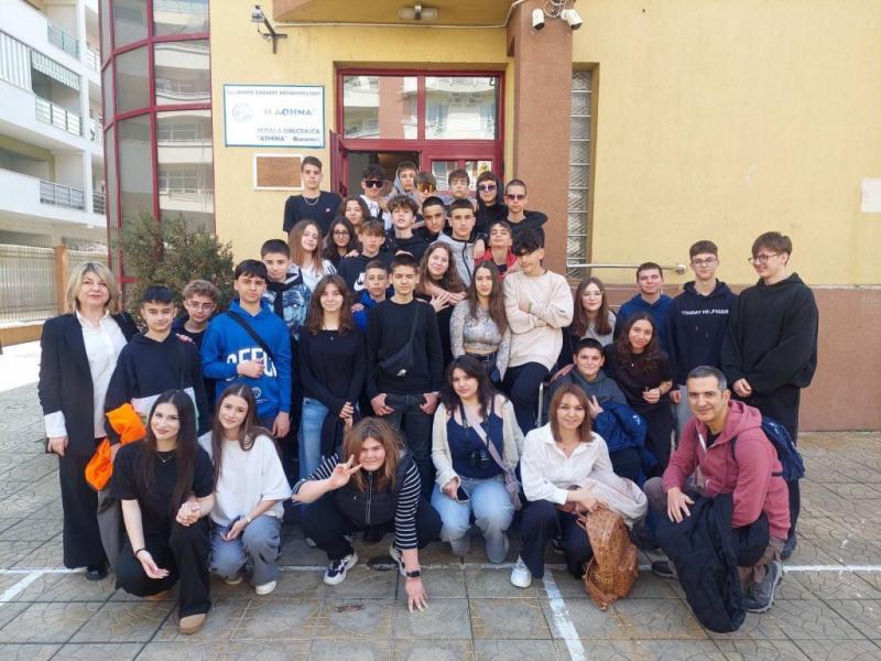 Μαθητές από το ελληνικό σχολείο του Βουκουρεστίου επισκέφθηκαν τη Θεσσαλονίκη