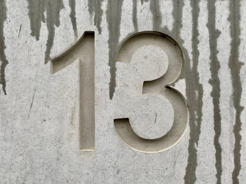 Τρίτη και 13