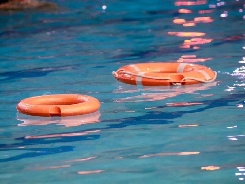 Τραγωδία στη Μύκονο: Βρέθηκε νεκρός νεαρός σε ιδιωτική πισίνα