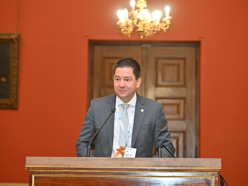 Συμβουλές για τον καύσωνα από τον Πρύτανη του ΕΚΠΑ, Καθηγητή Καρδιολογίας Γεράσιμο Σιάσο