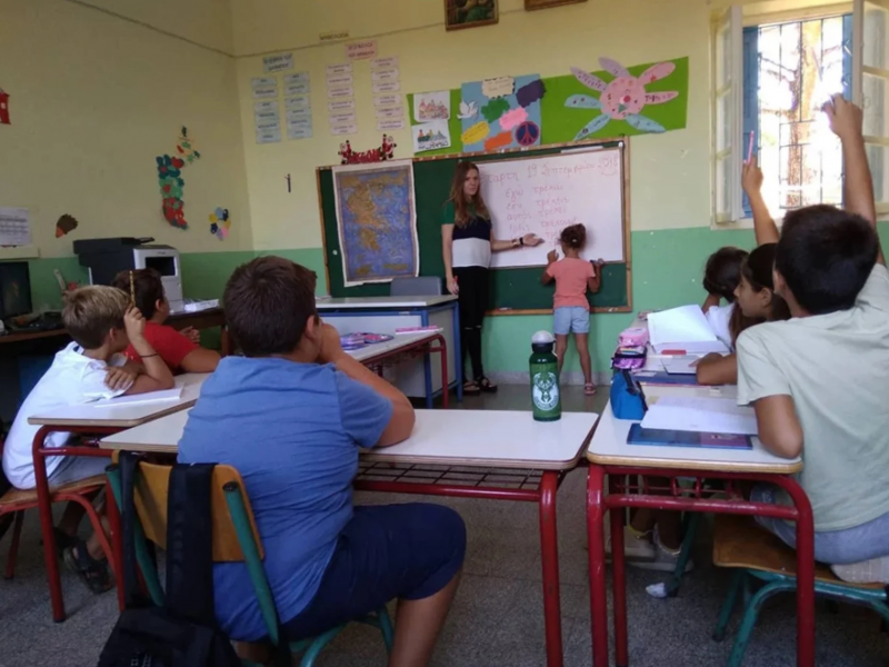 Η «σιωπηλή» εξαφάνιση των σχολείων: Νέα λουκέτα σε Ιόνιο και Κυκλάδες λόγω έλλειψης μαθητών