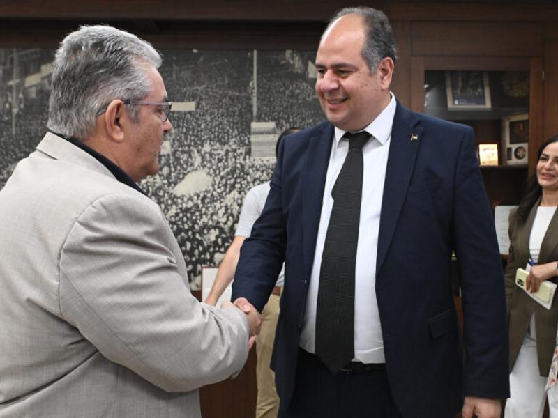 Συνάντηση του Δημήτρη Κουτσούμπα με τον Πρέσβη της Παλαιστίνης