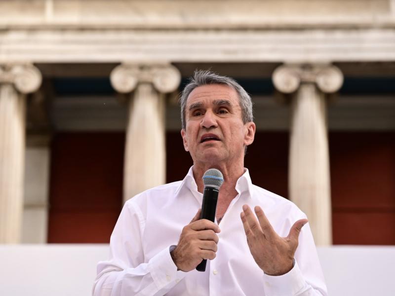 Από το Υπουργείο στο ιδιωτικό Πανεπιστήμιο: Η «περιστρεφόμενη πόρτα» στην εκπαίδευση