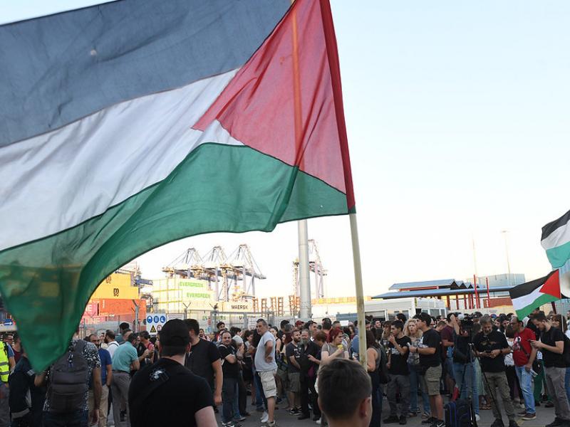 Κινητοποίηση ΠΑΜΕ στο λιμάνι Πειραιά για το Crown Iris στις 14 Αυγούστου - «Ανεπιθύμητο το ισραηλινό κρουαζιερόπλοιο»